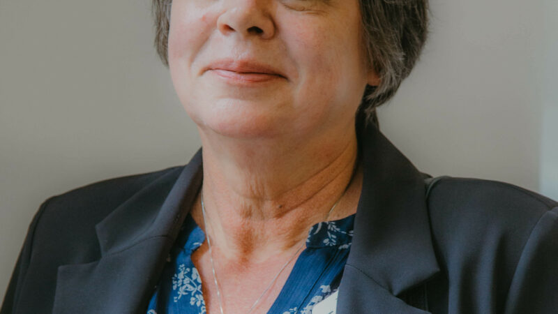 Lourenza Foghill headshot