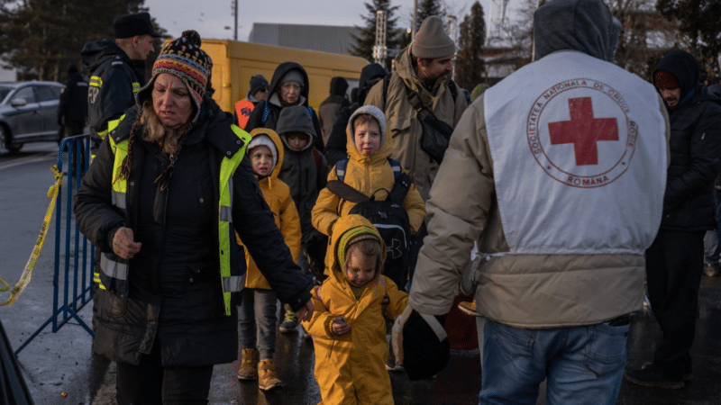 Ukrainian refugees arriving at the Romanian border in May 2022. 